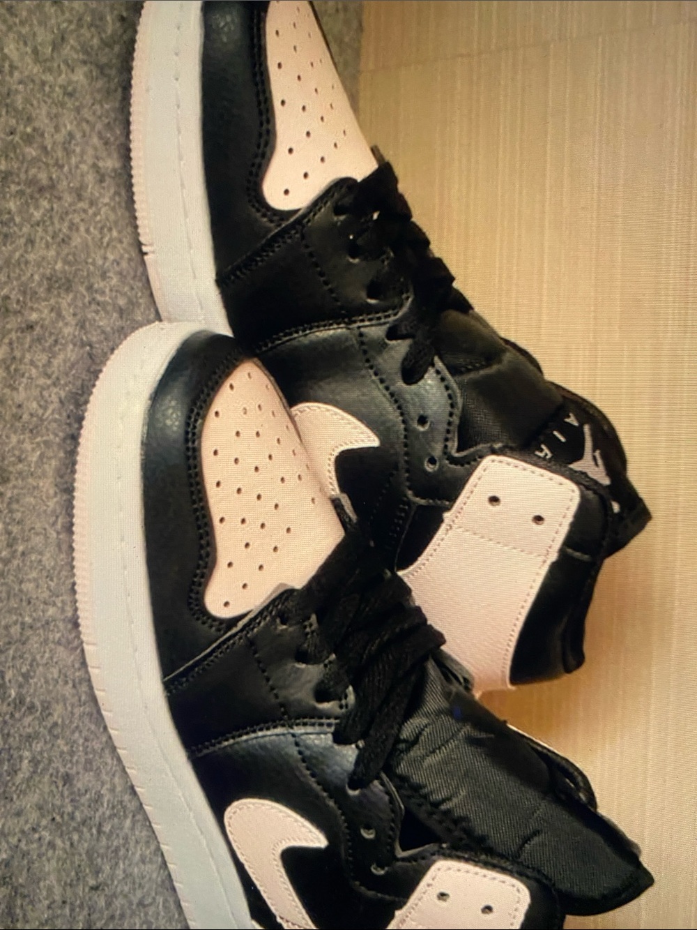Nike Kids High-Top Sneakers in Black and Light Pink